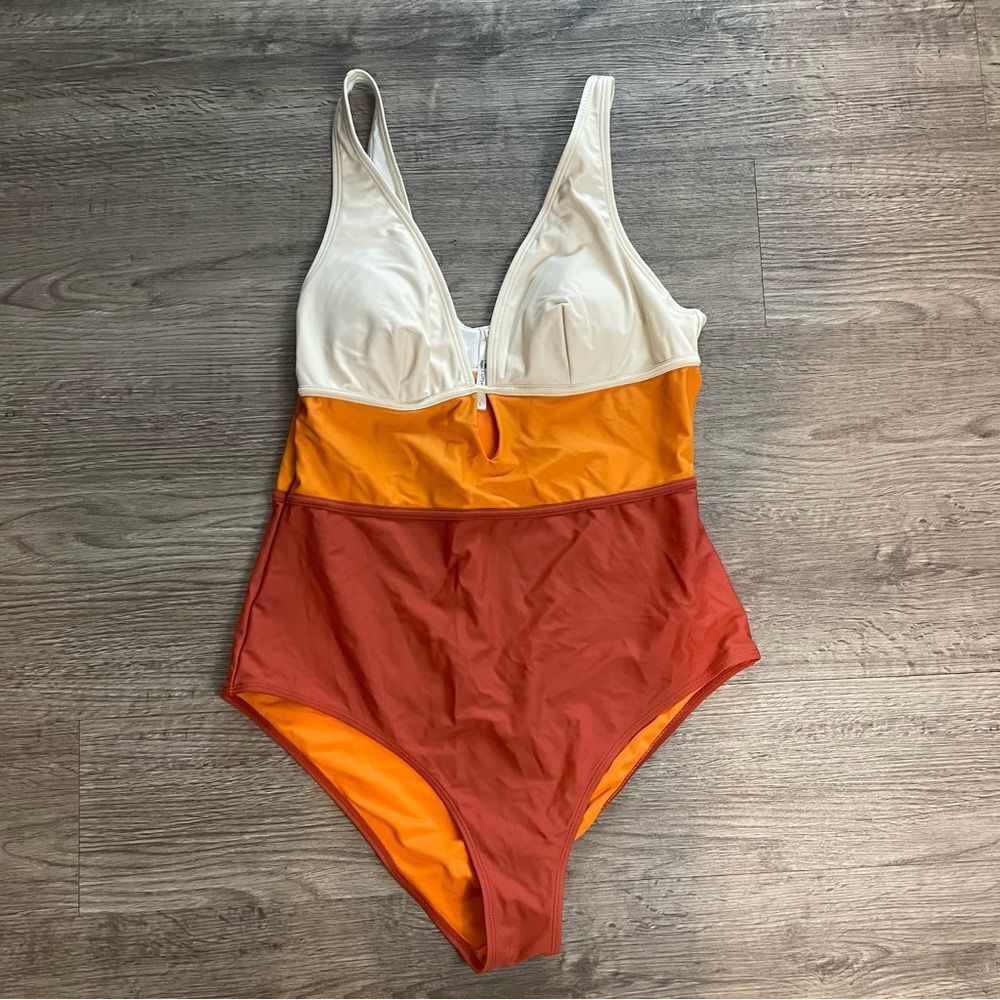 CUPSHE Orange & Cream V-Neck One Piece Color Blocked Swimsuit